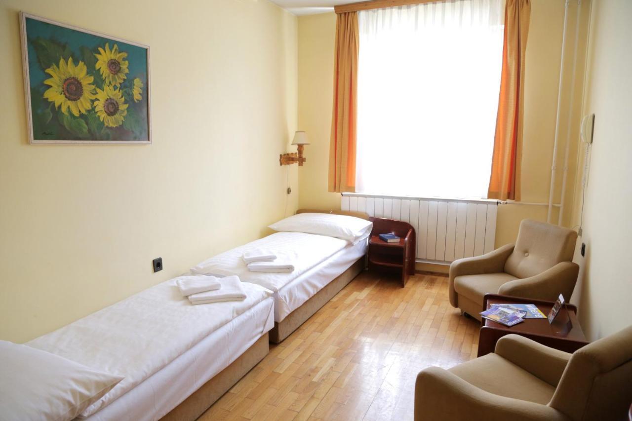Hotel Bara Gellert 布达佩斯 外观 照片